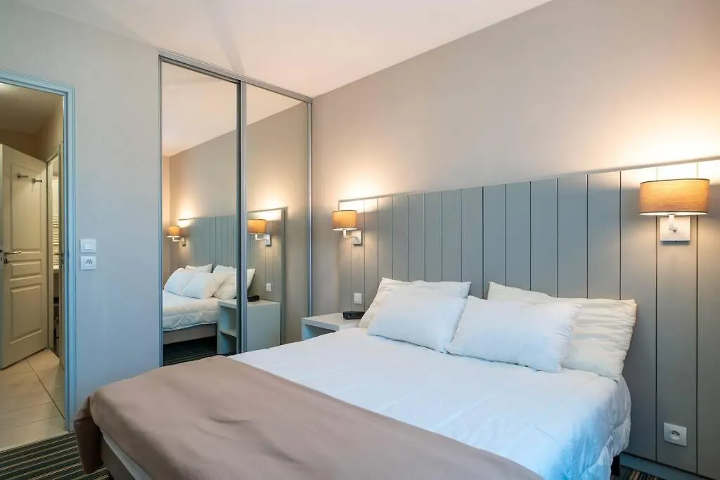 Les Thermes 406 - Appt Avec Piscine Partagee Concarneau 0*,  France